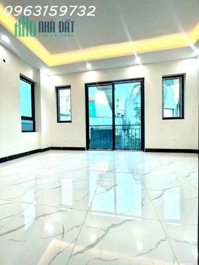 BÁN NHÀ KHƯƠNG ĐÌNH THANH XUÂN , OTÔ NGAY NHÀ 40M2 5 TẦNG 4 TỶ