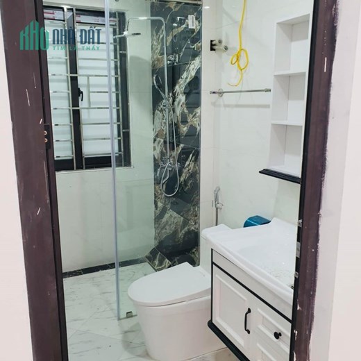 bán nhà 5 tầng . diên tích 50m2  Trần Cung giá 7.9 tỷ