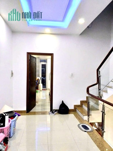 Nhà đẹp 3 tầng 6.5x15 P. Linh Chiểu, Thủ Đức. Hẻm ô tô 6m. Chỉ nhỉnh 8 tỷ
