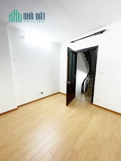 Chính chủ tôi bán nhà riêng lô góc 2 mặt tiền phố Nguyễn Trãi, Thanh Xuân, Ô tô thoải mái tránh đỗ,