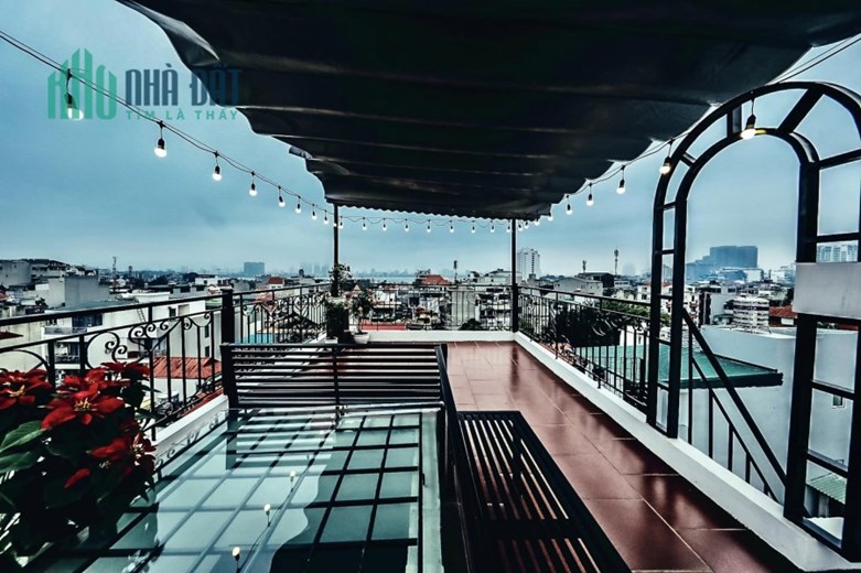 Bán ngôi nhà 47m2 phố Nguyễn Sơn, Long Biên Gara Ô tô Thang máy Nhập Kinh doanh siêu đỉnh 8.4 Tỷ