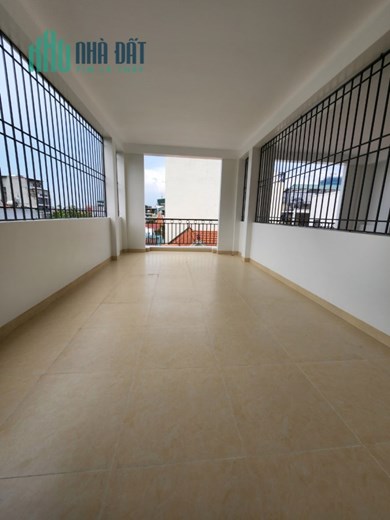 Bán nhà 47m2 phố Nguyễn Sơn, Long Biên Gara Ô tô phi Thang máy Kinh doanh vô đối 8.4 Tỷ