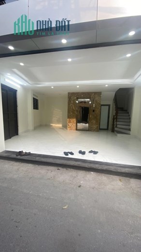 Bán ngôi nhà 45m2 phố Nguyễn Sơn, Long Biên Gara 2 Ô tô Thang máy Kinh doanh siêu tốt 8.4 Tỷ