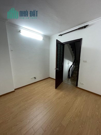 Chính chủ tôi bán nhà phố Cù Chính Lan, Thanh Xuân, đường 2 ô tô tránh,5 tầng, mặt tiền kinh doanh