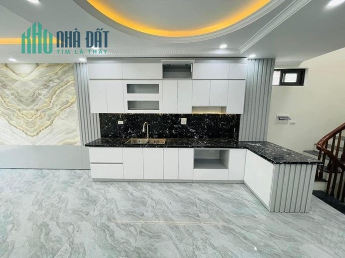 Chính chủ cần bán nhà ngõ 26 Cù Chính Lan, Thanh Xuân, ô tô tránh đỗ cửa, 40m2 x 6 tầng thang máy,
