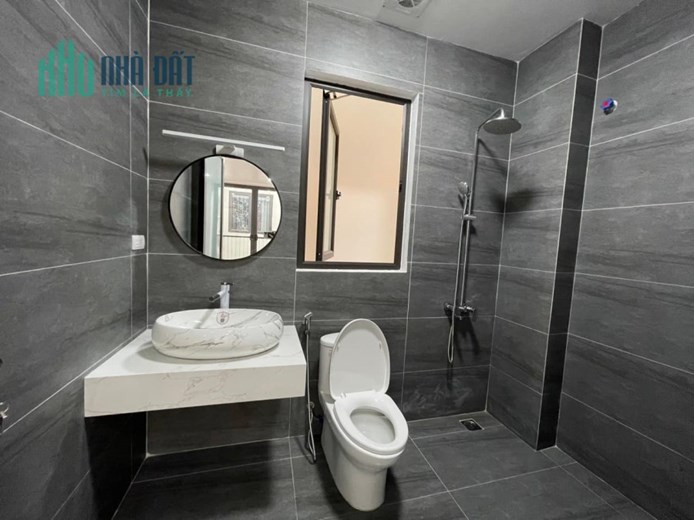 Bán ngôi nhà 68m2 phố Ngọc Lâm, Long Biên Gara Ô tô Thang máy Kinh doanh đỉnh 9.5 Tỷ