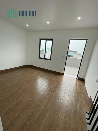 Bán nhà 65m2 phố Ngọc Lâm, Long Biên Gara Ô tô Thang máy XỊN Kinh doanh siêu tốt 9.3 Tỷ