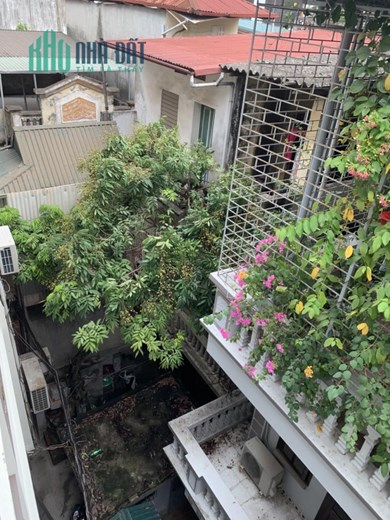 Bán nhà MỚI ĐẸP, LÔ GÓC, Khâm Thiên, Đống Đa 50m2, 4 Tầng, MẶT TIỀN 6m CHỈ 4.8 tỷ.