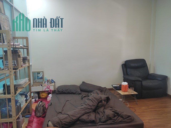 Bán nhà ngộp đường Nguyễn Phúc Chu, P15, Tân Bình, 57m2, 2 tầng, ngang 7m.