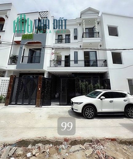 Nhà 3 tầng mới xây Ô TÔ đậu, đường Tô Hiệu, ngã 4 Hoàng Thị Loan
