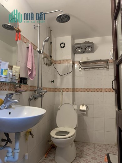 Đi nước ngoài cần bán gấp nhà Quan Nhân 4 tầng dt 46m2 ngõ ô tô đỗ gần