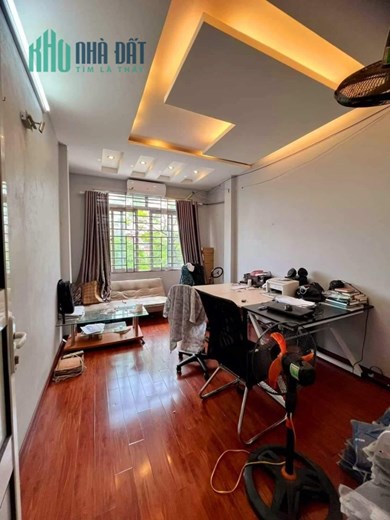 Bán nhà Đai Linh - Nam Từ Liêm 37m x 5 tầng, oto 5 tạ đỗ cửa, giá chỉ 4 tỷ