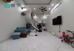 Bán nhà Yên Xá- Tân Triều 30mx 3 tầng, ngõ 3 gác, oto cách 50m, giá chỉ 2.45 tỷ