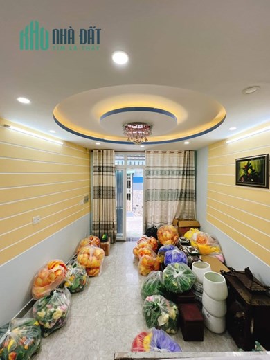Bán NHÀ RẺ Đẹp Q4 Ngang  Nở 4 x10.5 m- 3 tấm có 4 tỷ