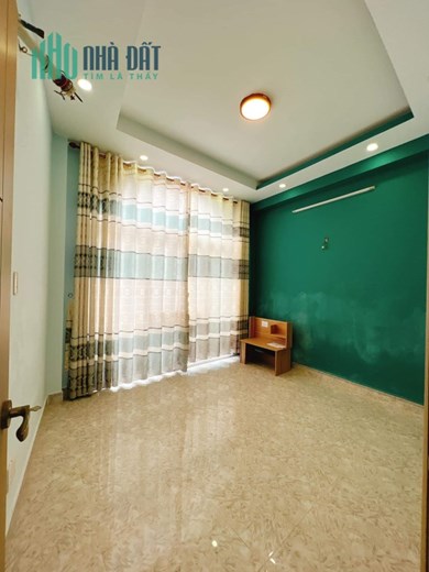Bán NHÀ RẺ Đẹp Q4 Ngang  Nở 4 x10.5 m- 3 tấm có 4 tỷ