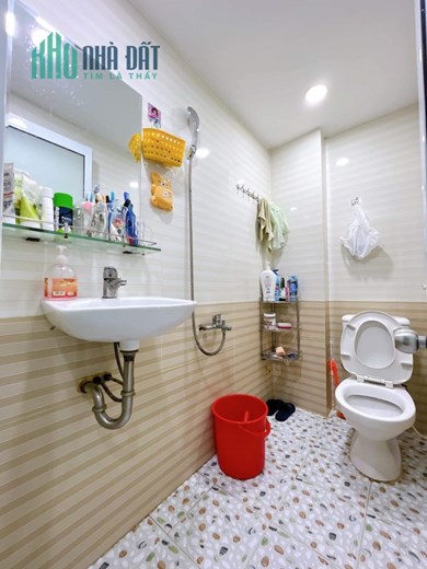 Bán NHÀ RẺ Đẹp Q4 Xóm Chiếu Ngang3,5 x 10.5- 5 tấm Giảm 1 tỷ còn 4 tỷ hơn thuê 16 triệu hơn