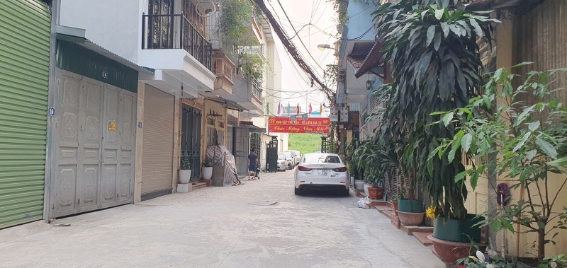 ĐẤT NGỌC THỤY - PHÂN LÔ QUÂN ĐỘI - GẦN PHỐ - Ô TÔ ĐỖ CỬA - 2 MẶT NGÕ TRƯỚC SAU THOÁNG