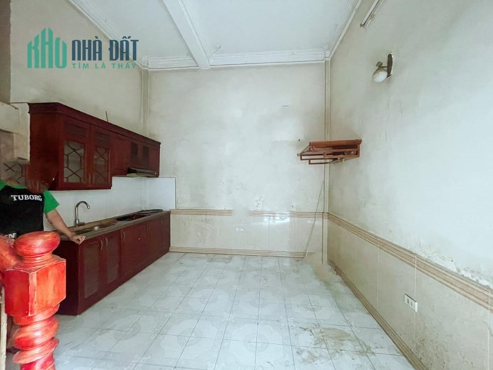DIỆN TÍCH RỘNG , VÀO Ở LUÔN , GIÁ RẺ TRUNG TÂM QUẬN HAI BÀ TRƯNG , GIÁ 1,7TỶ.