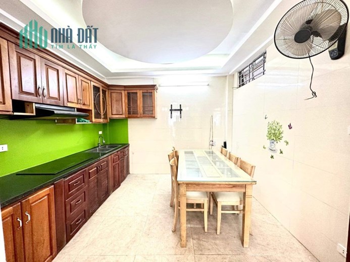 LÔ GÓC THOÁNG ĐẸP LONH LANH -KHU ĐỊNH CÔNG-NGÕ 3 GÁC ĐỖ CỬA NHÀ - GIÁ DƯỚI 4 TỶ