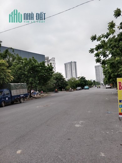 Mặt đường đôi cạnh Aeon Mall Hà Đông nhà 5 tầng không thang máy kinh doanh sầm uất - 50m x 5 tầng