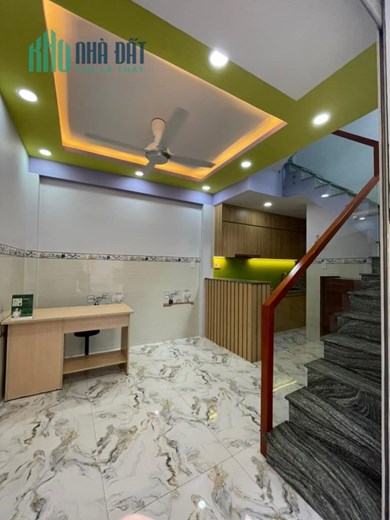 GẤP BÁN NHÀ MỚI ĐẸP TT BÌNH THẠNH -GẦN SIÊU THỊ EMART- NGANG 4,23M NỞ HẬU-2PN-2WC-CHỈ 2,8 TỶ
