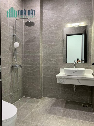 Nhà phân lô Quan Nhân DT 55m2, 5 tầng, MT 4m, lô góc, ô tô, KD- VP- Ở tốt giá 9.2 tỷ