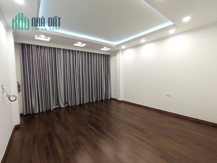 Nhà phân lô Quan Nhân DT 55m2, 5 tầng, MT 4m, lô góc, ô tô, KD- VP- Ở tốt giá 9.2 tỷ