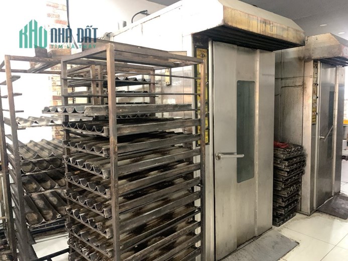Quận Thủ Đức ,Sang tiệm bánh – lò bánh mì , MT Số 1023 Tỉnh Lộ 43 , F. Bình Chiểu, Tel : 0961434434