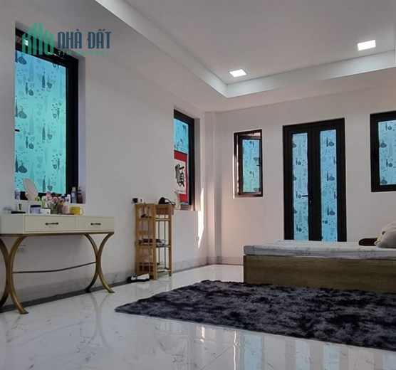 Bán nhà Phố VƯƠNG THỪA VŨ, LÔ GÓC, THANG MÁY, NGÕ THÔNG