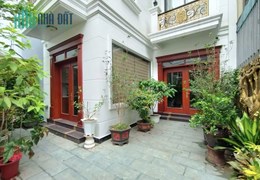 BIỆT THỰ SÂN VƯỜN PHỐ BỒ ĐỀ LONG BIÊN 110M2 4 TẦNG THANG MÁY 22.9 TỶ