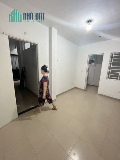 Cho thuê phòng tại 488 phố Bạch Mai (đối diện trung tâm thương mại chợ Mơ)