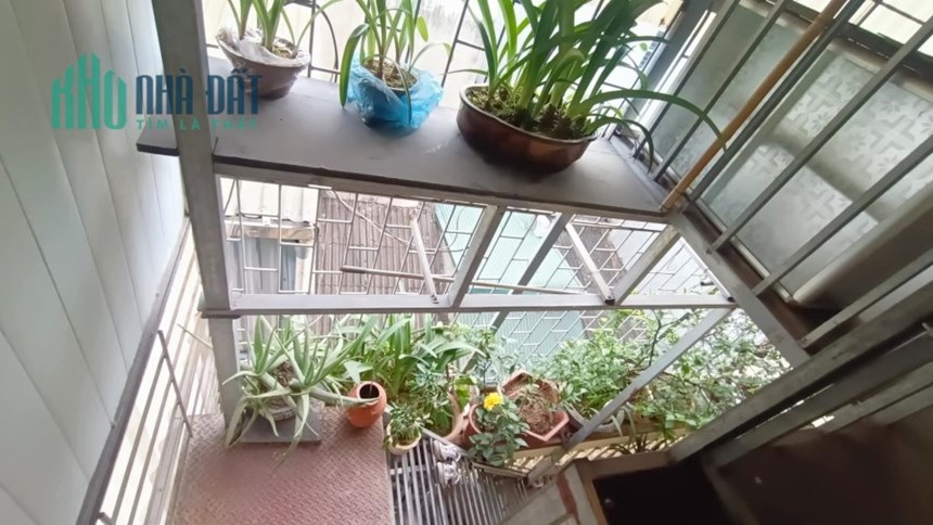BÁN NHÀ TÂN MAI, NGÕ THÔNG THOÁNG MÁT, GẦN PHỐ, 28M x 4 TẦNG 1 TUM, 2,9 TỶ (CÓ TL)