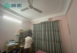 MUA NHÀ MỚI BÁN NHÀ ĐANG Ở KHU CẦU ĐƠ 4, MẶT TIỀN RỘNG DT 35M GIÁ 3,1 TỶ.