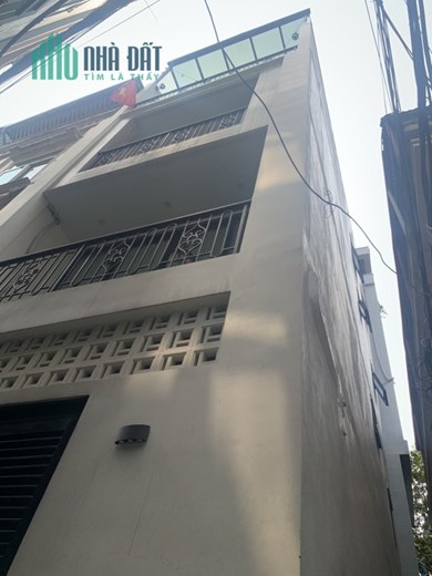 Bán nhà 151 Láng Hạ-Đống Đa 42mx5 tầng-Lô góc-3PN-full nội thất-Ngõ thông-ở ngay.