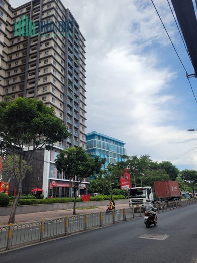 BÁN NHÀ NGUYỄN THỊ THẬP QUẬN 7 46M2 CHỈ 2.1 TỶ