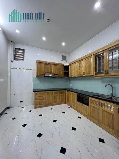 Bán nhà Nguyễn Đức Cảnh, ngõ cực rộng, thông tứ tung, DT38m2, giá 4 tỷ.