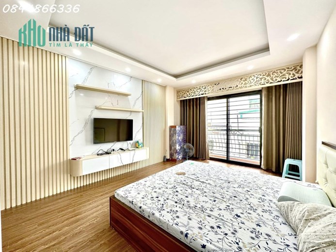 Nhà mặt phố Cù Chính Lan, Thanh Xuân, 8 tầng ô tô đỗ tận cửa, kinh doanh mọi lĩnh vực, bàn giao
