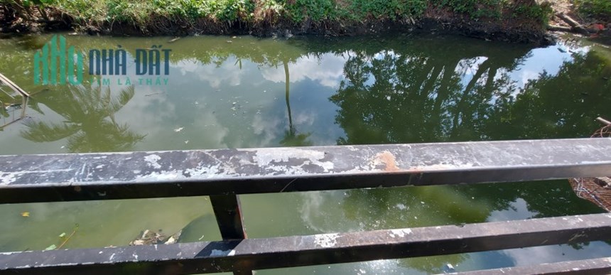 Nhà chính chủ cần bán bên sông Sài Gòn, đường nhựa 7m