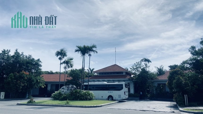 Bán đất biển MT Võ Nguyên Giáp Đà Nẵng đối diện RESORT FURAMA 280m2 Giá Chỉ 64 tỷ