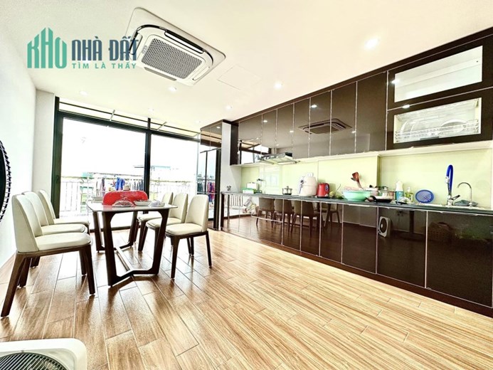Bán nhà Cù Chính Lan 41m x 8 tầng, mt: 3.9m, thang máy, ô tô vào nhà