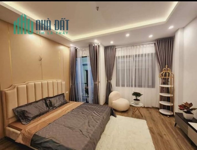 GIÁ CẮT LỖ NHÀ PHỐ PHAN ĐÌNH GIÓT.35m2.NHÀ CHỦ XÂY TÂM HUYẾT 4,5 TẦNG.CHỦ NHÀ ĐANG THỞ OXY MUỐN BÁN