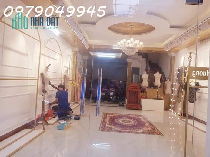 BÁN NHÀ PHẠM VĂN ĐỒNG Ô TÔ TRÁNH-GARA 2 XE 7 CHỖ,CÓ Ô CHỜ THANG MÁY 12 TỶ