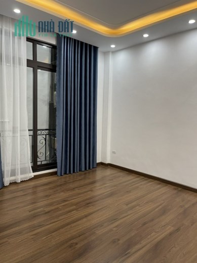 Bán nhà quận Đống Đa Tôn Đức Thắng 47m 4 tầng 6 ngủ mặt tiền 4.2m ngõ thông gần phố ở ngay nhỉnh 5