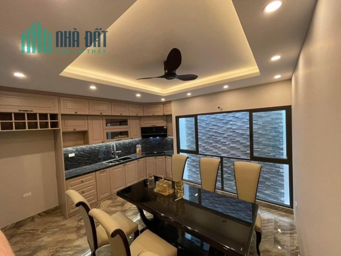 SIÊU PHẨM PHỐ BỒ ĐỀ - 6 TẦNG THANG MÁY - Ở HOẶC VĂN PHÒNG - NGÕ Ô TÔ  7 CHỖ VÀO NHÀ