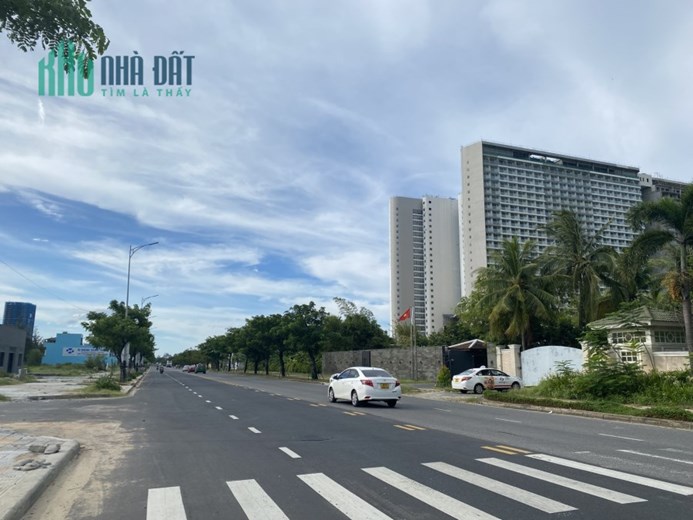 Cần bán lô đất biển 2 mặt tiền 330m2 giá chỉ 54 tỷ Võ Nguyên Giáp Đà Nẵng
