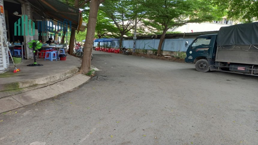 Bán đất Võ Thị Thừa P.APĐ Quận 12, đất 2 mặt hẻm 8m, hẻm xe tải, giá giảm còn 4.25 tỷ