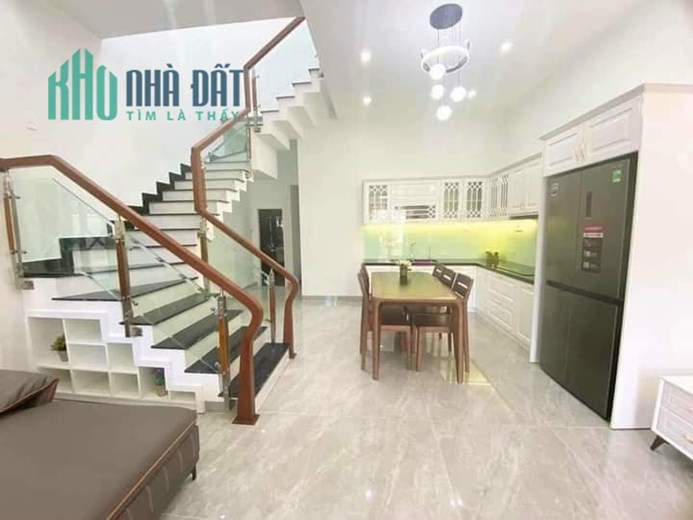 Cần bán nhà 2 tầng Full Nội Thất Kiệt 3.5m đường Tô Hiệu,P Hòa Minh