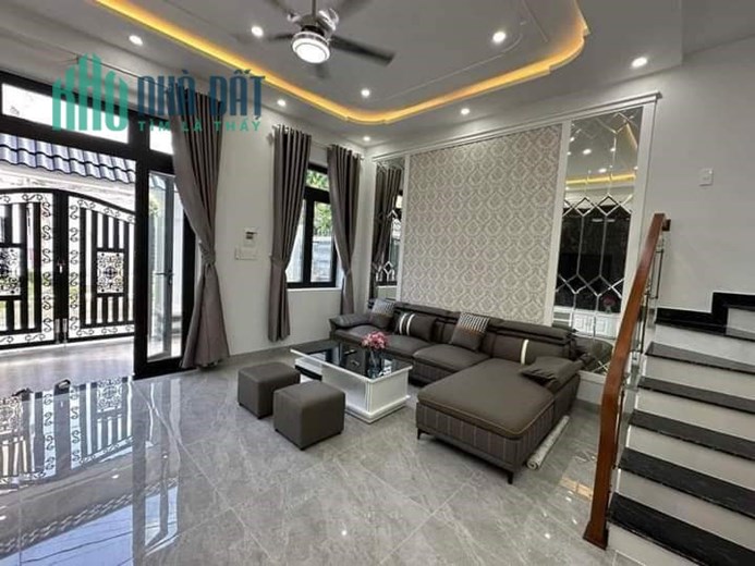 Cần bán nhà 2 tầng Full Nội Thất Kiệt 3.5m đường Tô Hiệu,P Hòa Minh