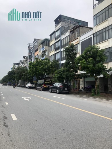 Bán đất TĐC Thạch Bàn, vỉa hè, ô tô, 50 m2, MT 5 m, nhĩnh 6 tỷ.