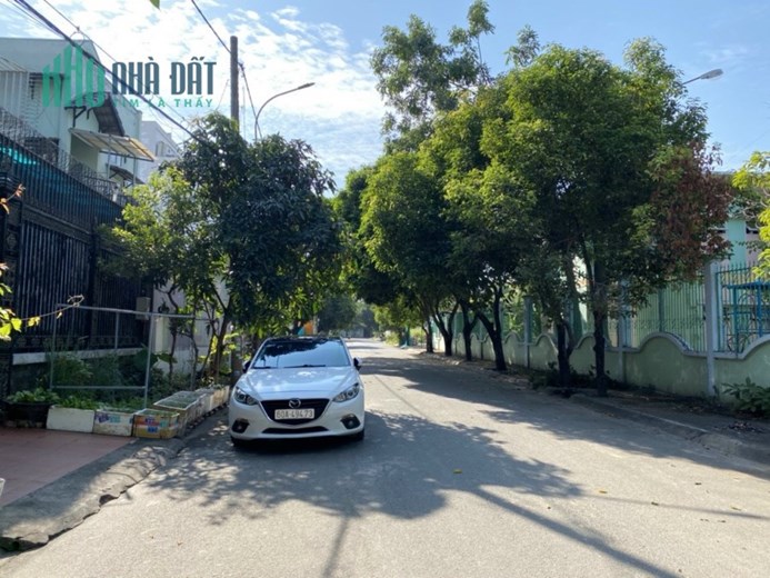 Cần bán Biệt thự 3 Tầng, P. Linh Trung Thủ Đức, Diện tích 170m², Giá 14 Tỷ